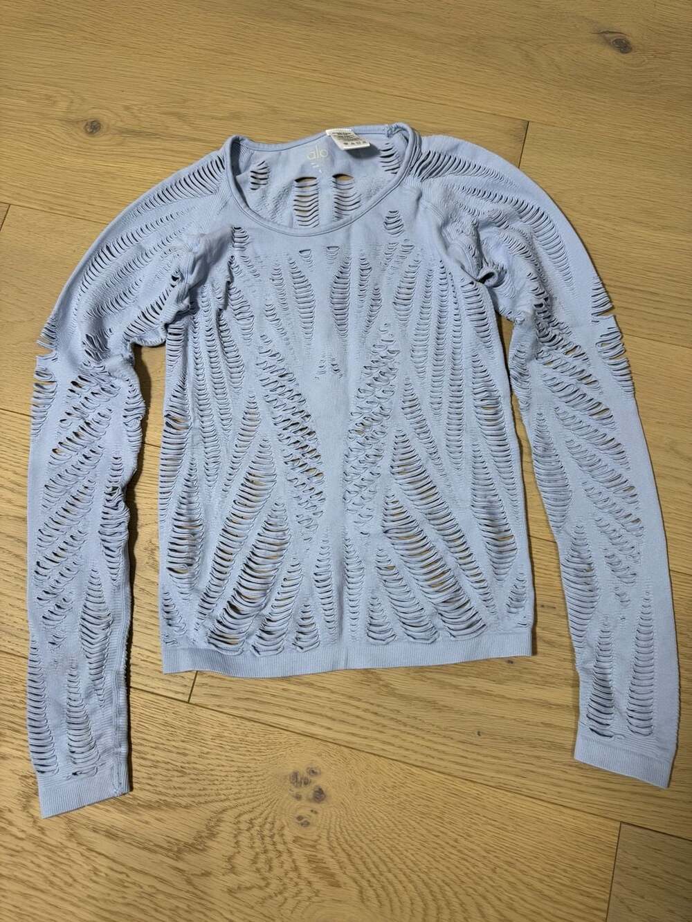 Alo Yoga Seamless Distressed Long Sleeve Top Size S